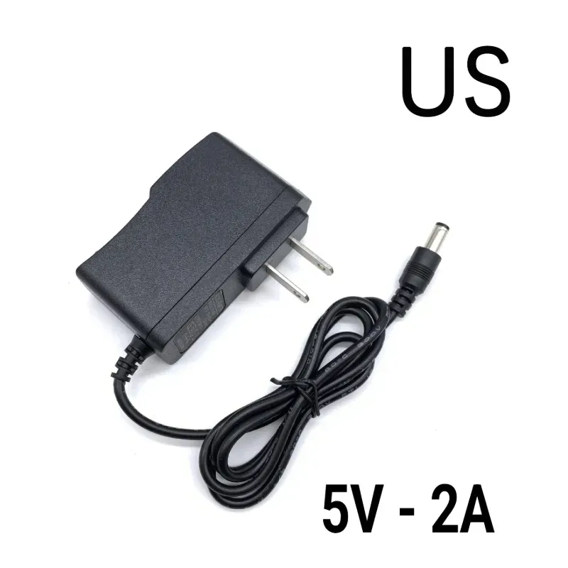  Fuente de Alimentación 5V-2A – Adaptador AC/DC Universal (100-240V)