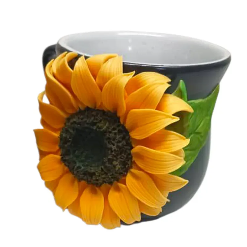 Jarra mediana decorada con girasol en porcelana fria  