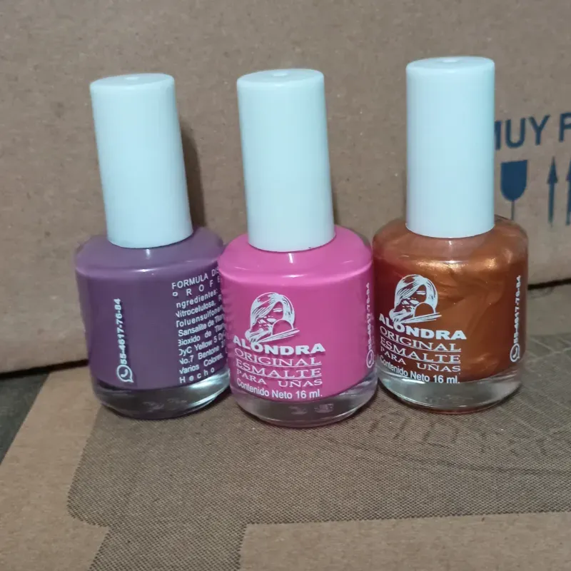 Pintura para uñas naturales