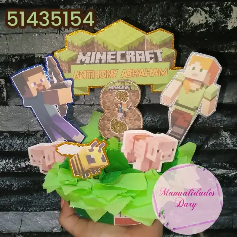 Centros de mesas medianos con papel color