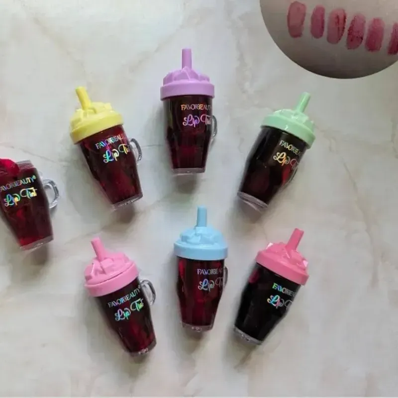 Tinta de labios en forma de refresco