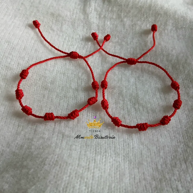 Pulsera 7 Nudos hilo rojo de cuerda