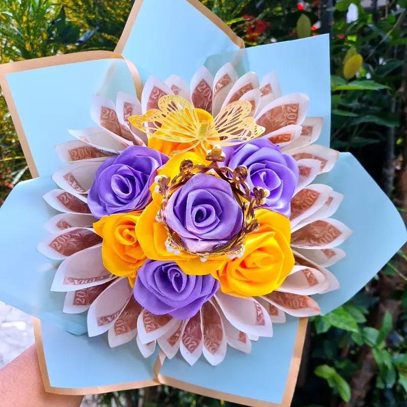Ramo de flores con dinero