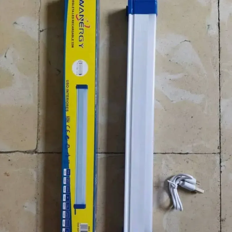 Lampara recargable 32W