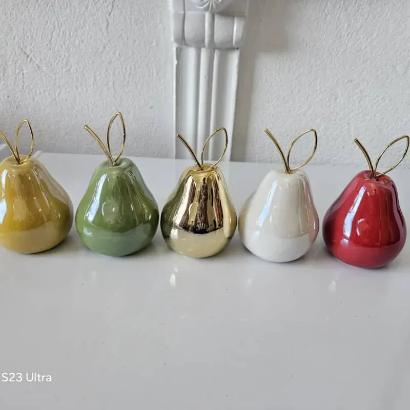 Pera pequeña (Adornos)