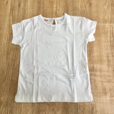 Blusa de color blanco