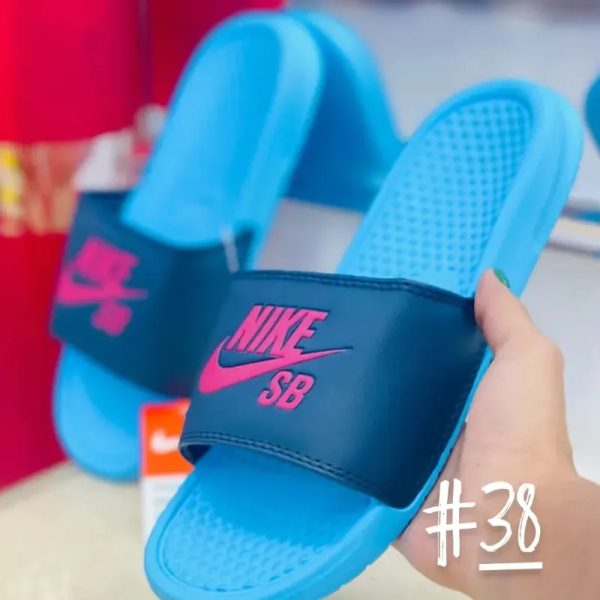 Chancletas NIKE