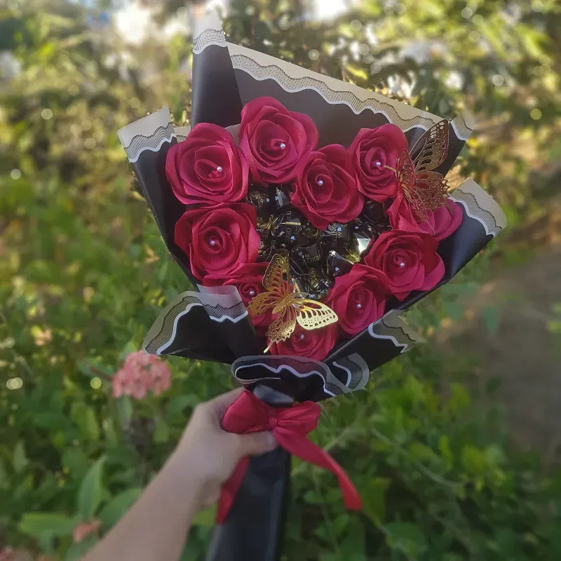 Ramo de rosas en forma de corazón