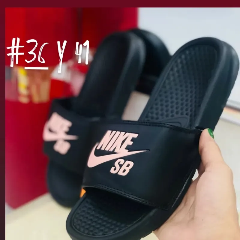 Chancletas NIKE