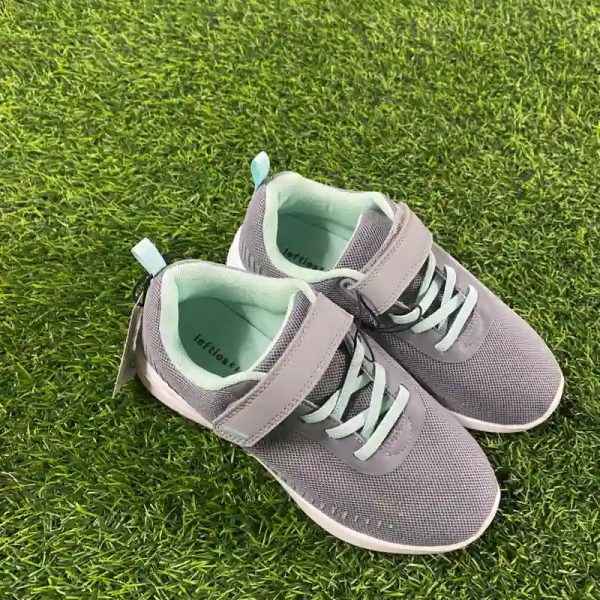 Tenis lefties