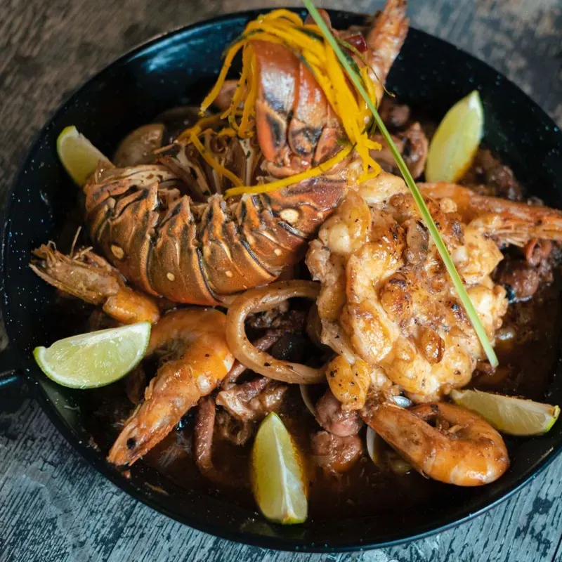 Mariscada Grille
