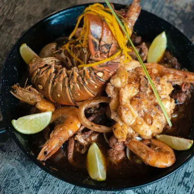 Mariscada Grille