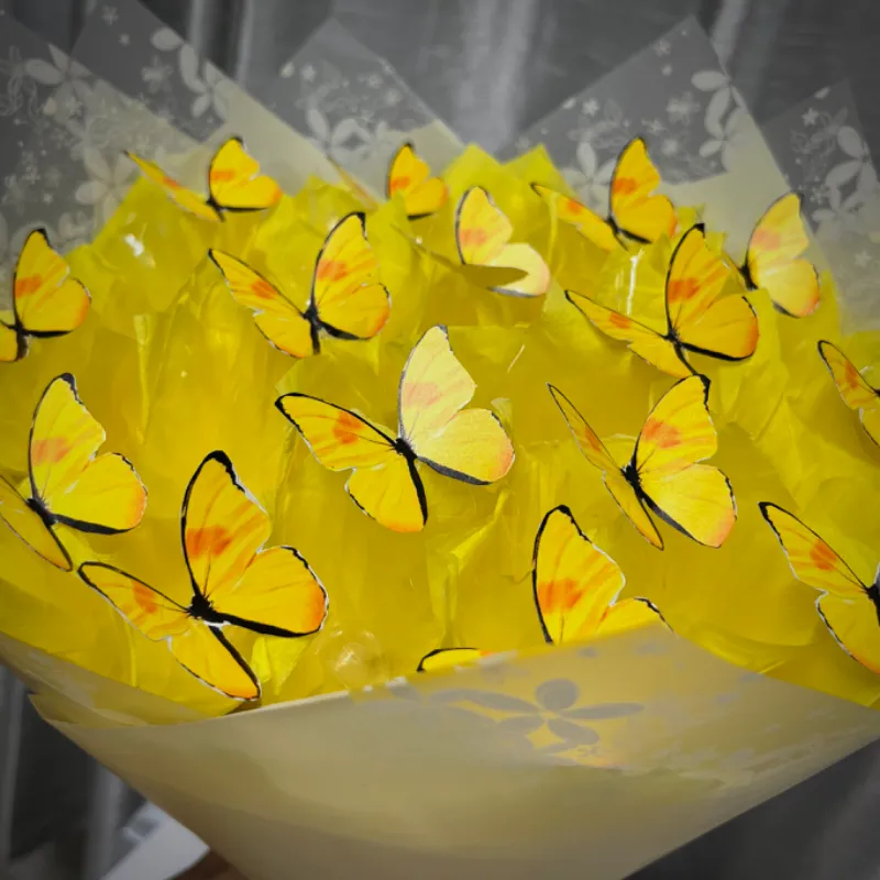 Ramo de mariposas amarillas