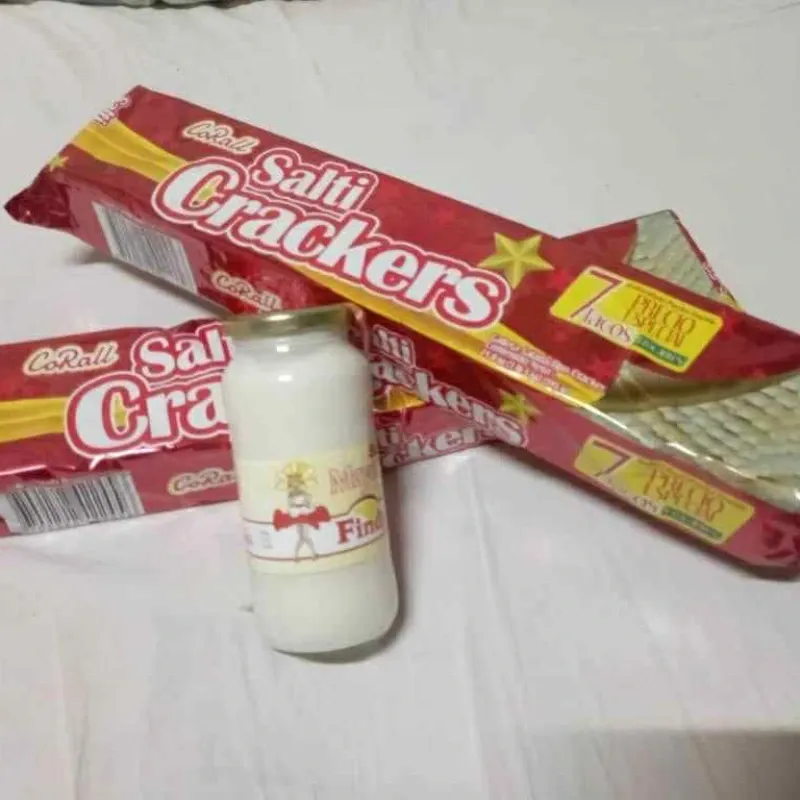 Galletas de soda y mayonesa