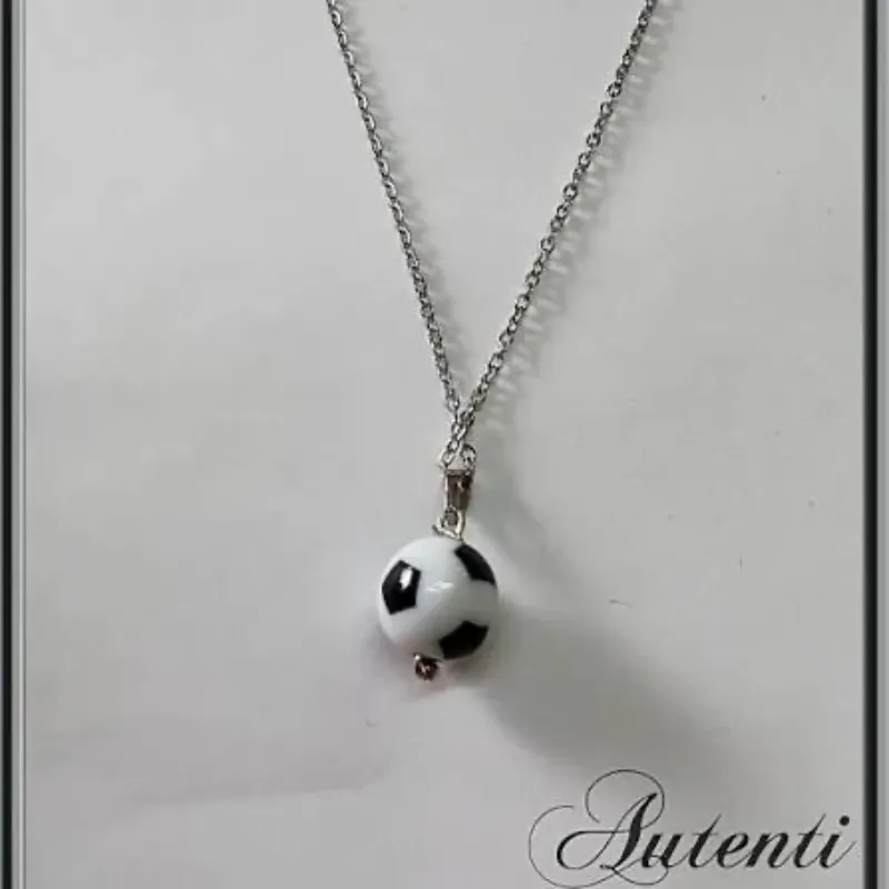 Cadena de acero con dije de pelota de futbol