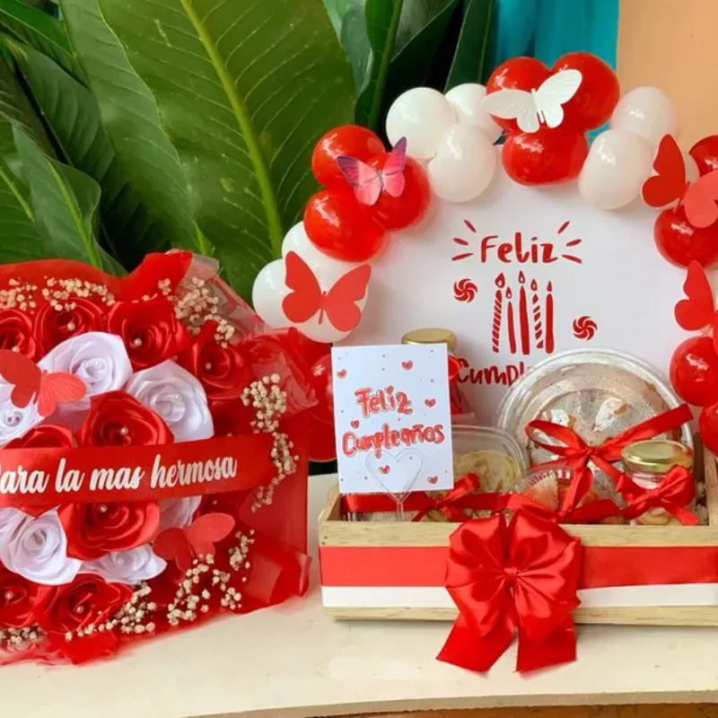 Combo caja decorada+ ramo