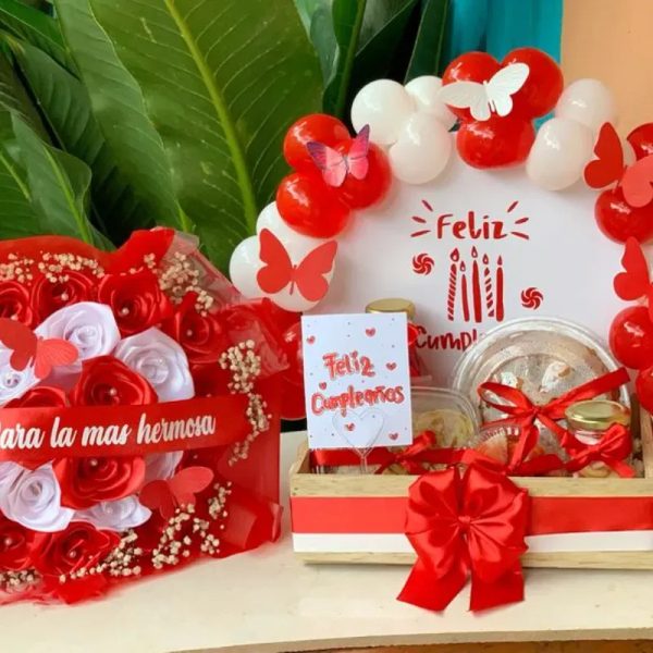 Combo caja decorada+ ramo