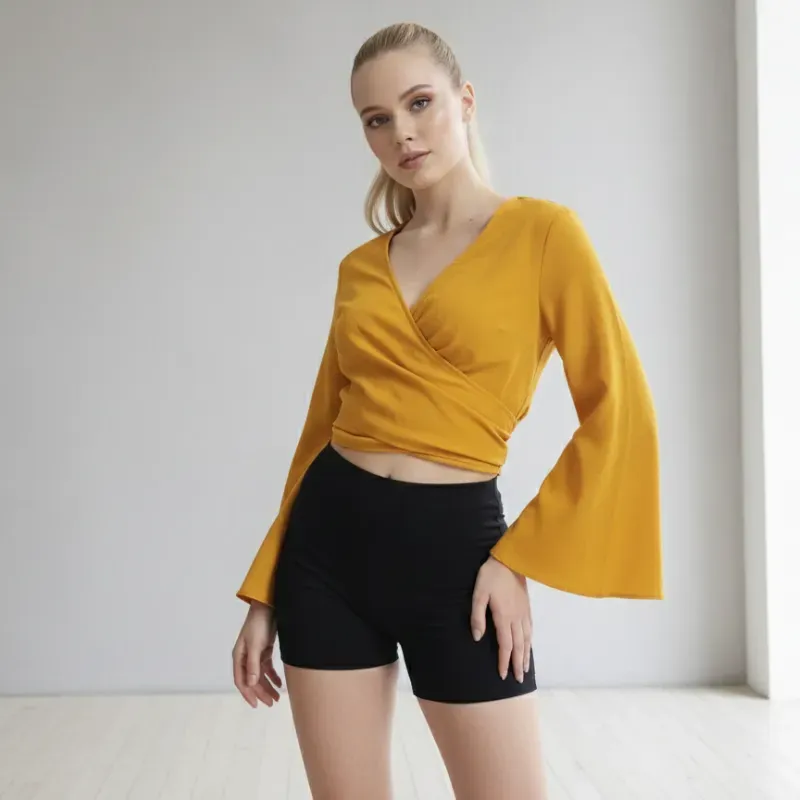 Blusa mostaza manga campana