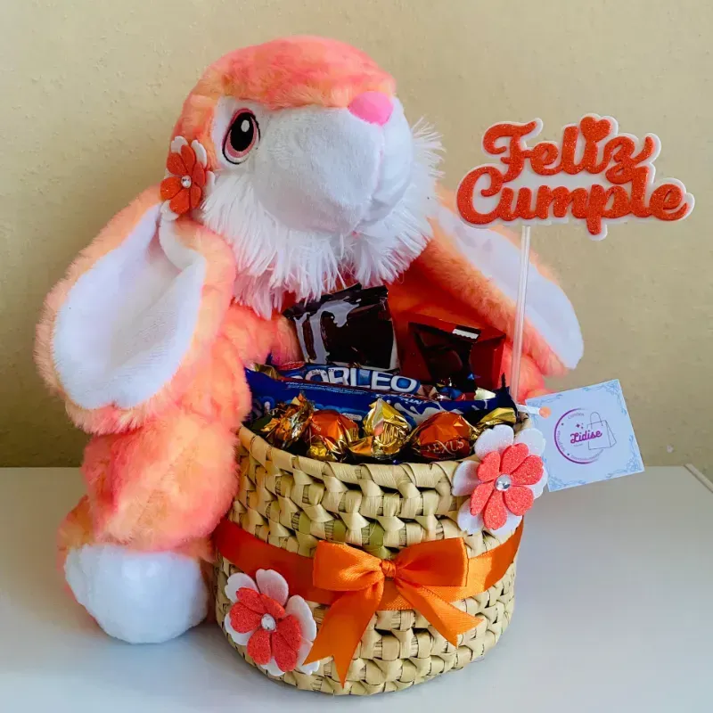 Canasta con peluche y Confituras