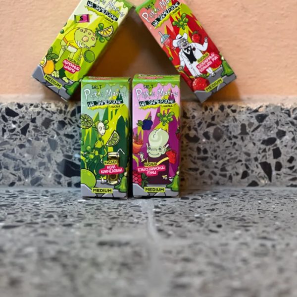 Pomos de 30ml (RICK AND MORTY) con 2% de sales nicotina
