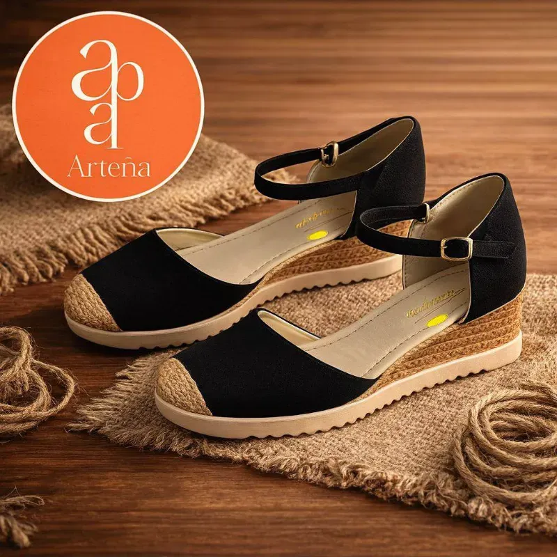 Cuña adornada en saco