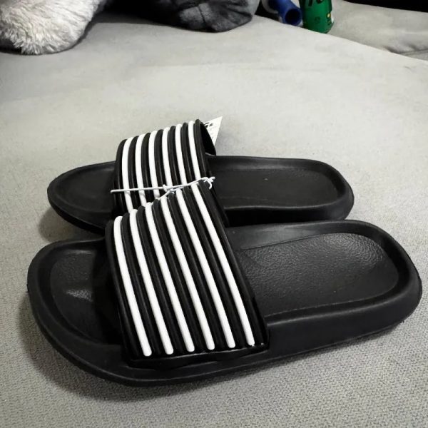 Chanclas negras