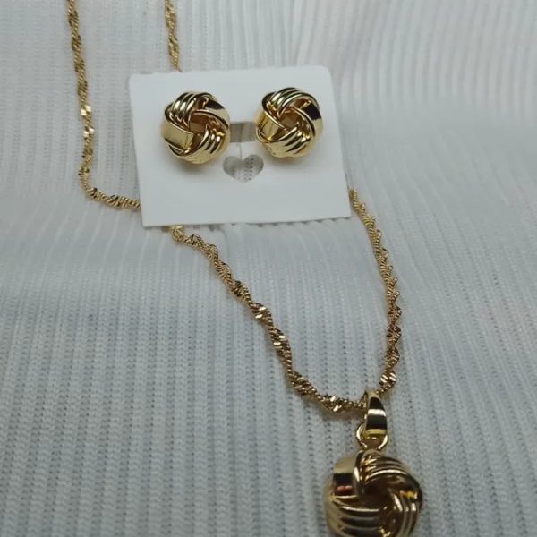 Set de Nudos Cadena+aretes