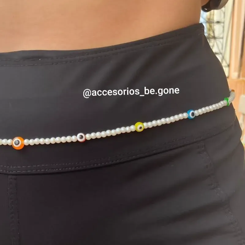 Body Chain de perlas con ojos turcos