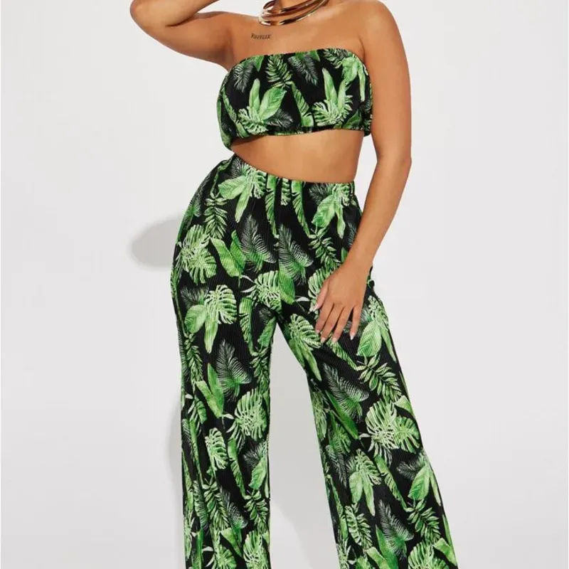 Conjunto de pantaloneta estampados verde