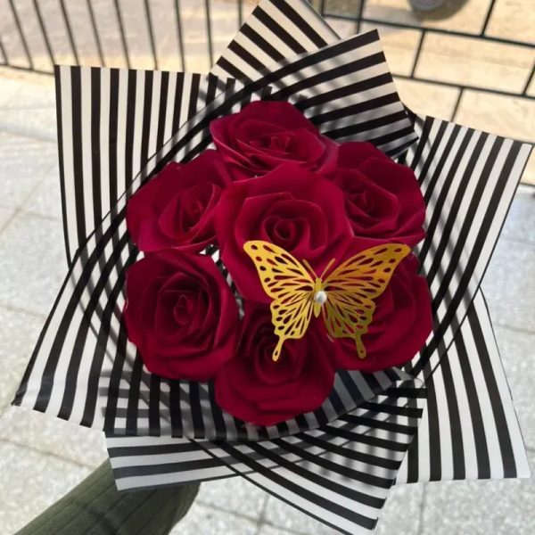Ramo de rosas rojas