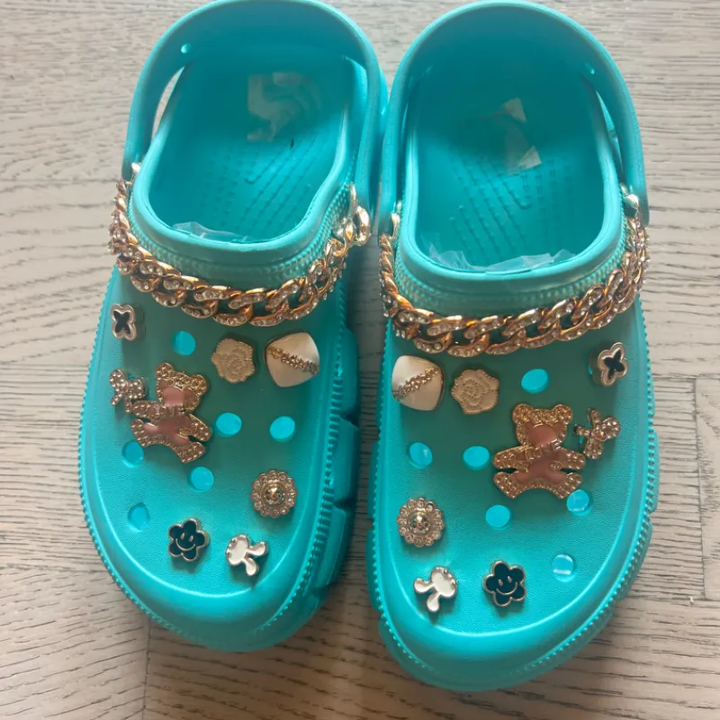 Sandalias   con adornos