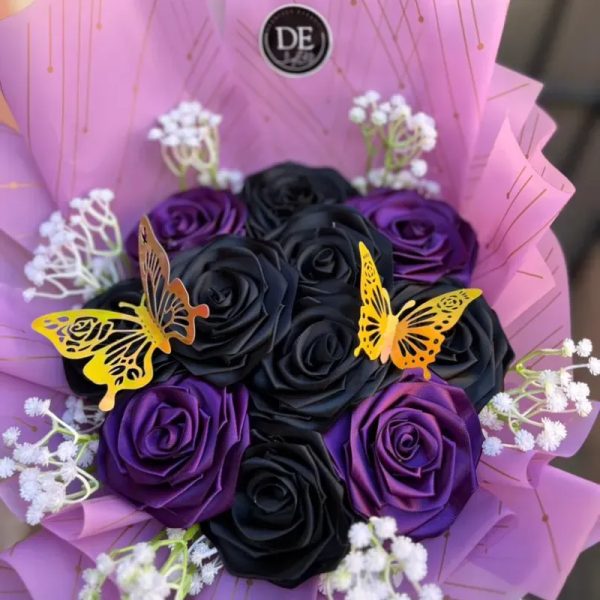 Morado y negro 