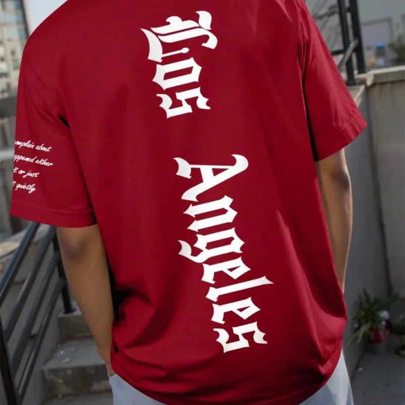 Manfinity EMRG Camiseta de manga corta con estampado de eslogan para hombres, adecuada para uso diario en primavera y verano, estilo de los 2000