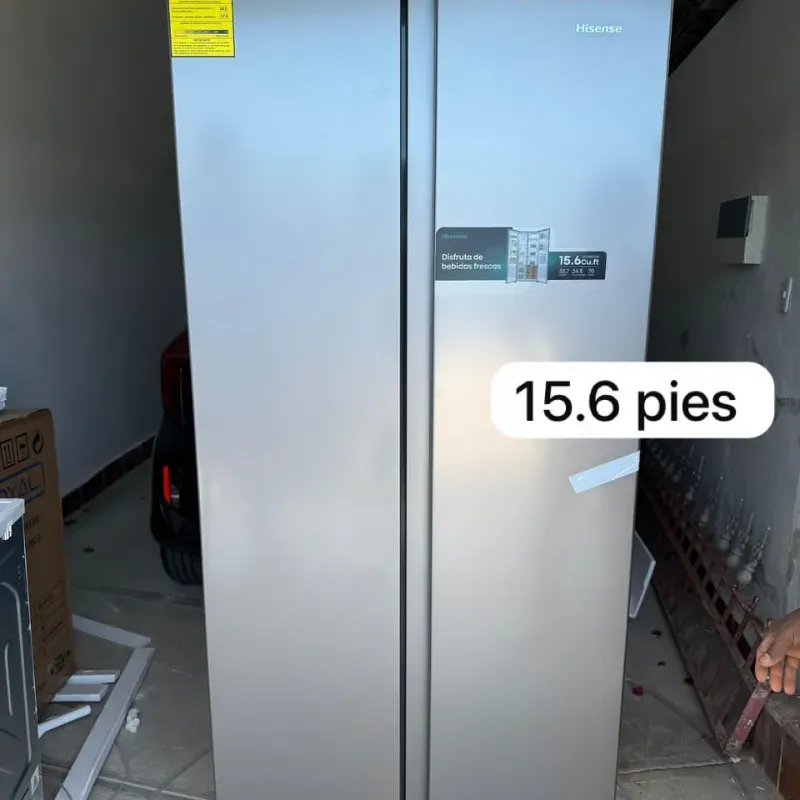 Refrigerador HISENSE 15.6 pies