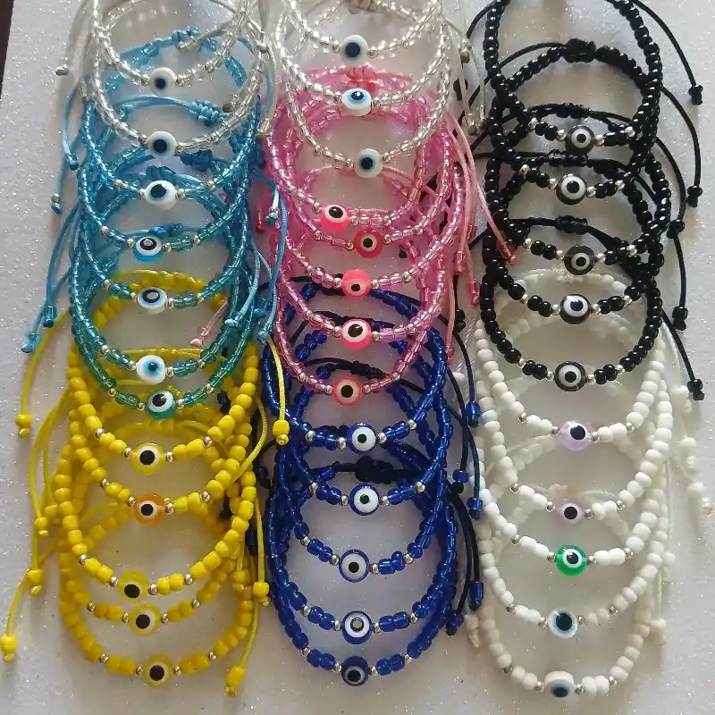 Pulsos con cuentas y ojo turco