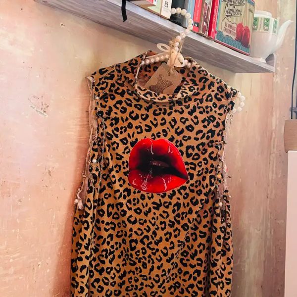 Animal print punk camiseta