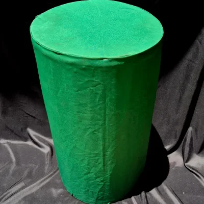 Cilindro (con forro de tela verde)