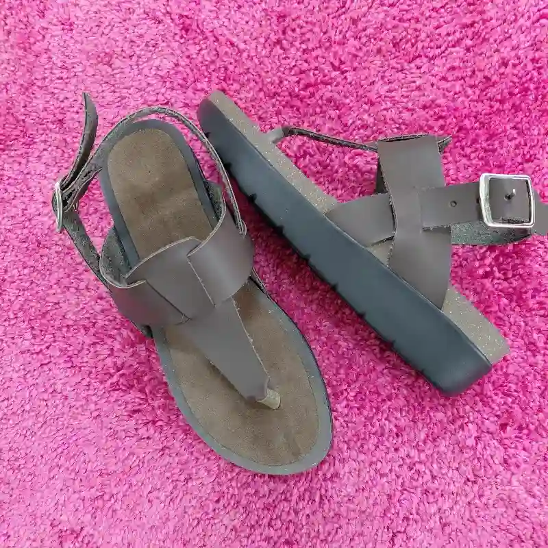 Isola Metededo Alexis Café