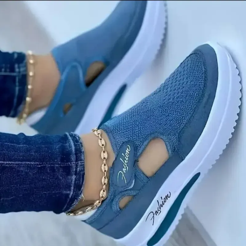 COMODAS ZAPATILLAS AZULES MEZCLILLA