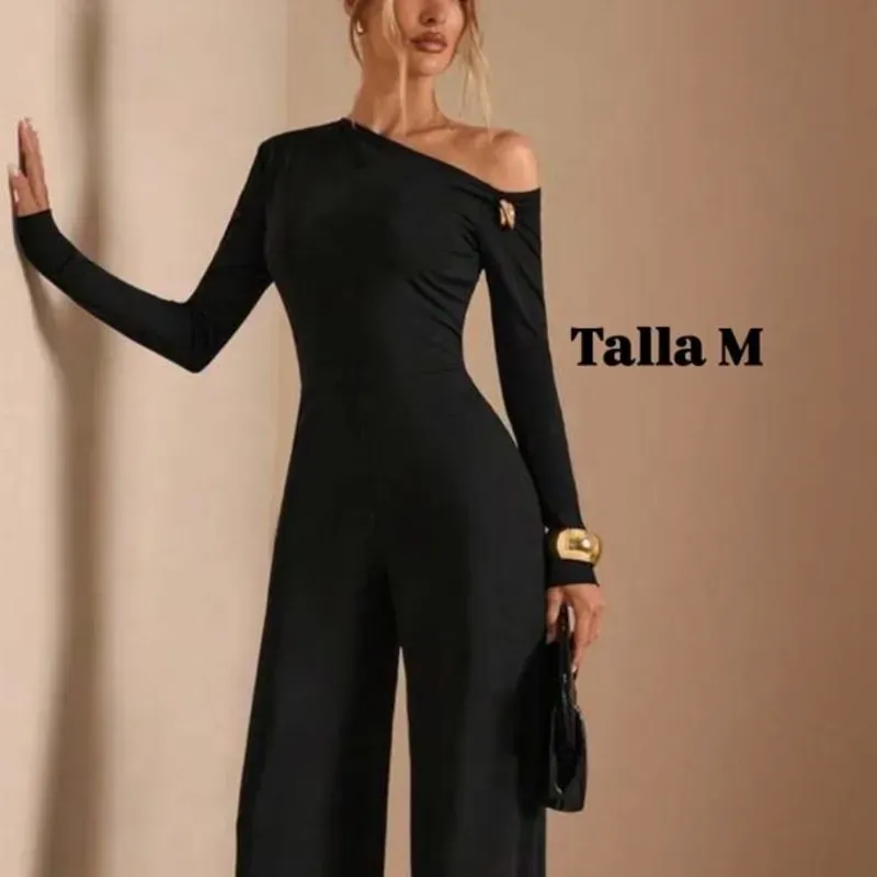 Mono largo ajustado y de pata ancha