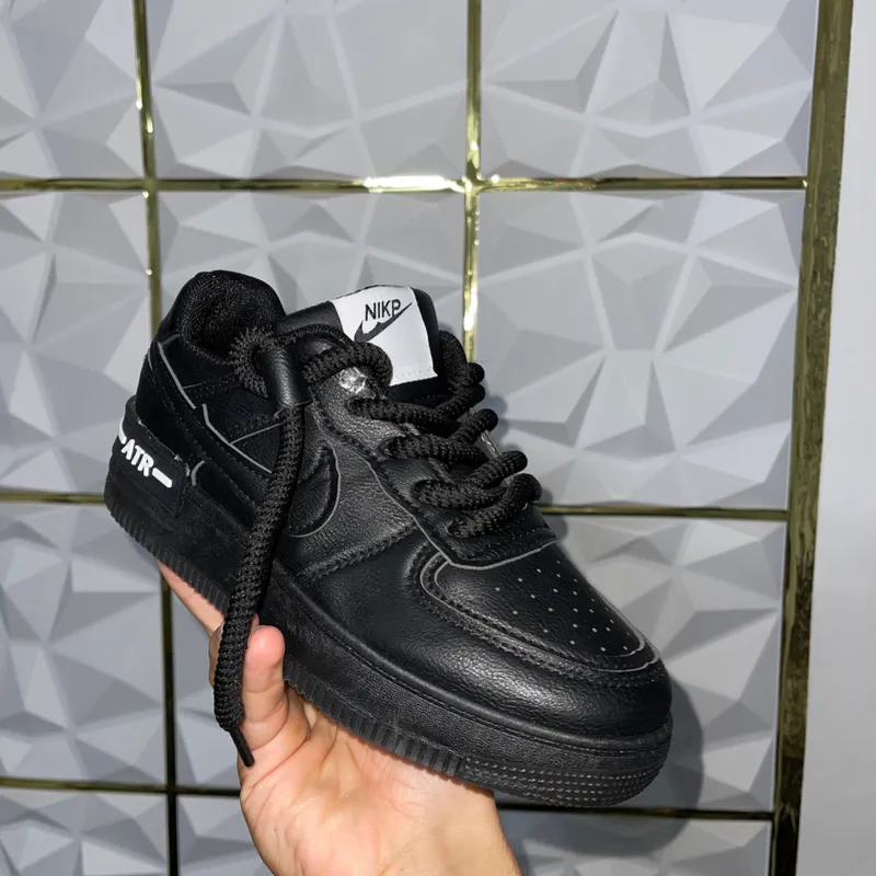 Nike Air Force 1 ‘07 (Triple Black).