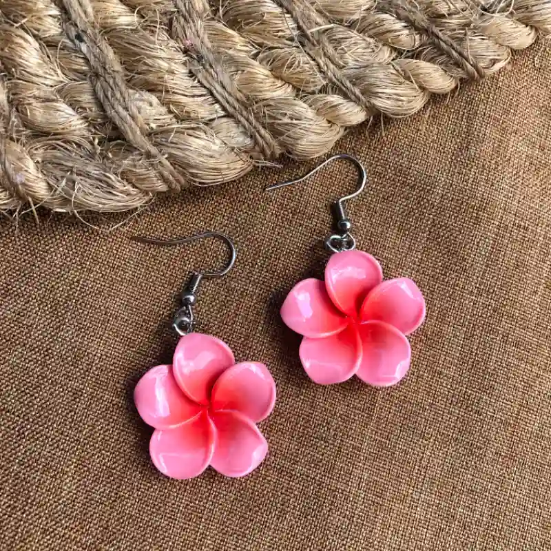 Aretes de plumeria