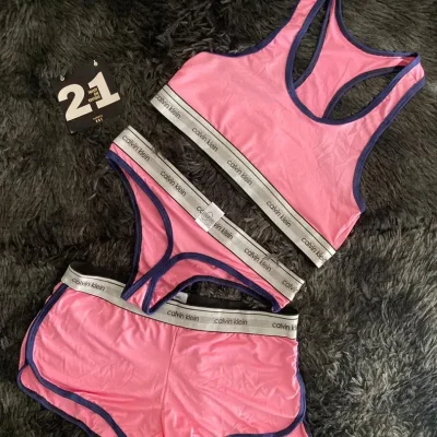 Set de tres piezas Calvin Klein