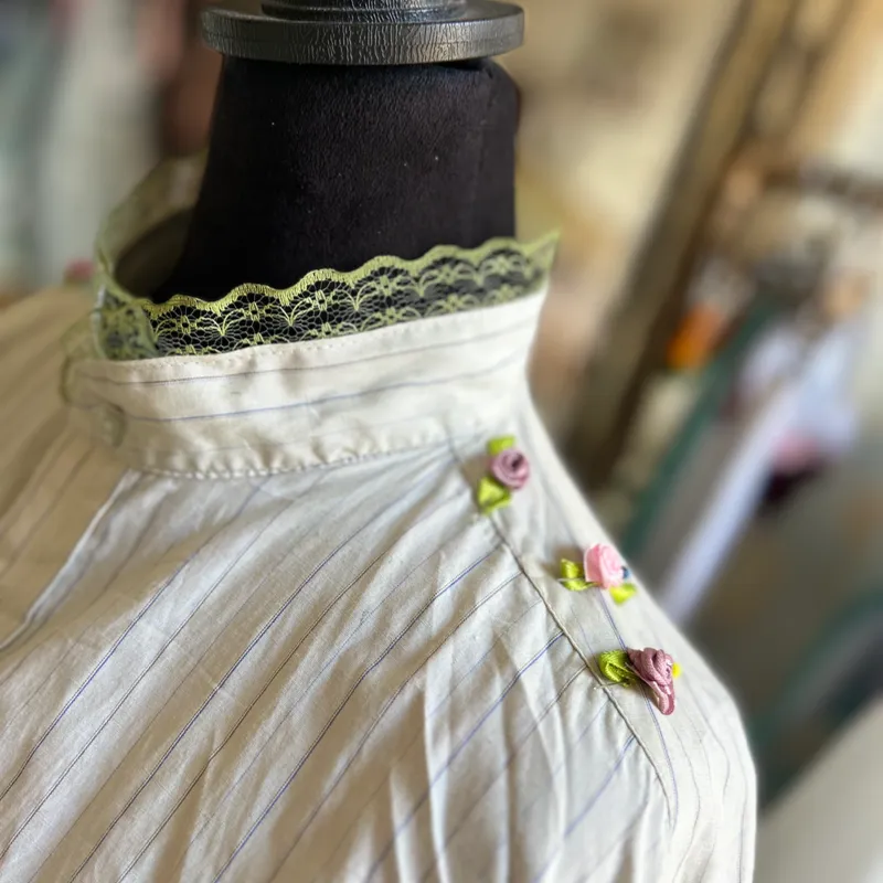 Camisa The Smiths con florecitas