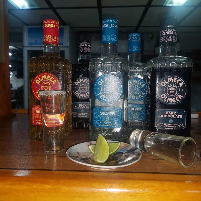 Olmeca [Blanco, Reposado , Chocolate]