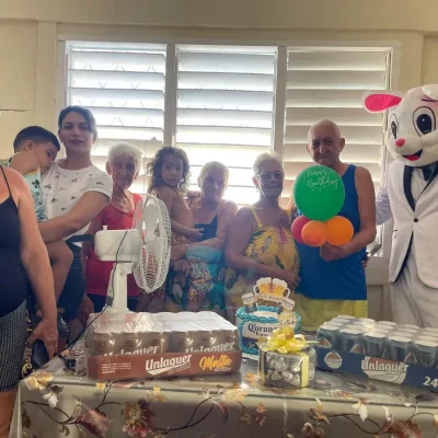 Clientes felices Con sus entregas 