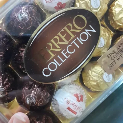 Cajas premium de Ferreros rocher