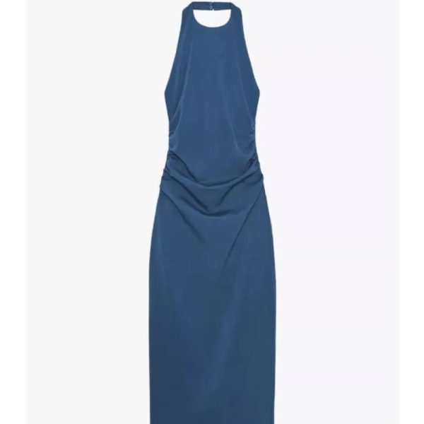 Vestido azul al cuello