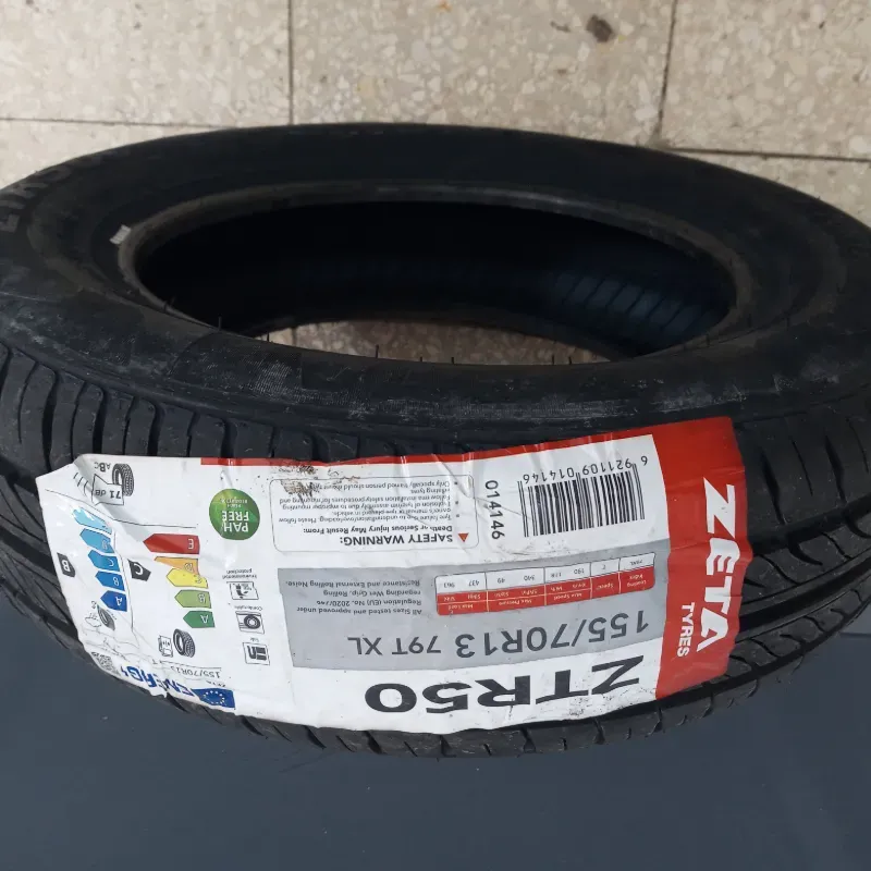 Neumatico 155/70R13