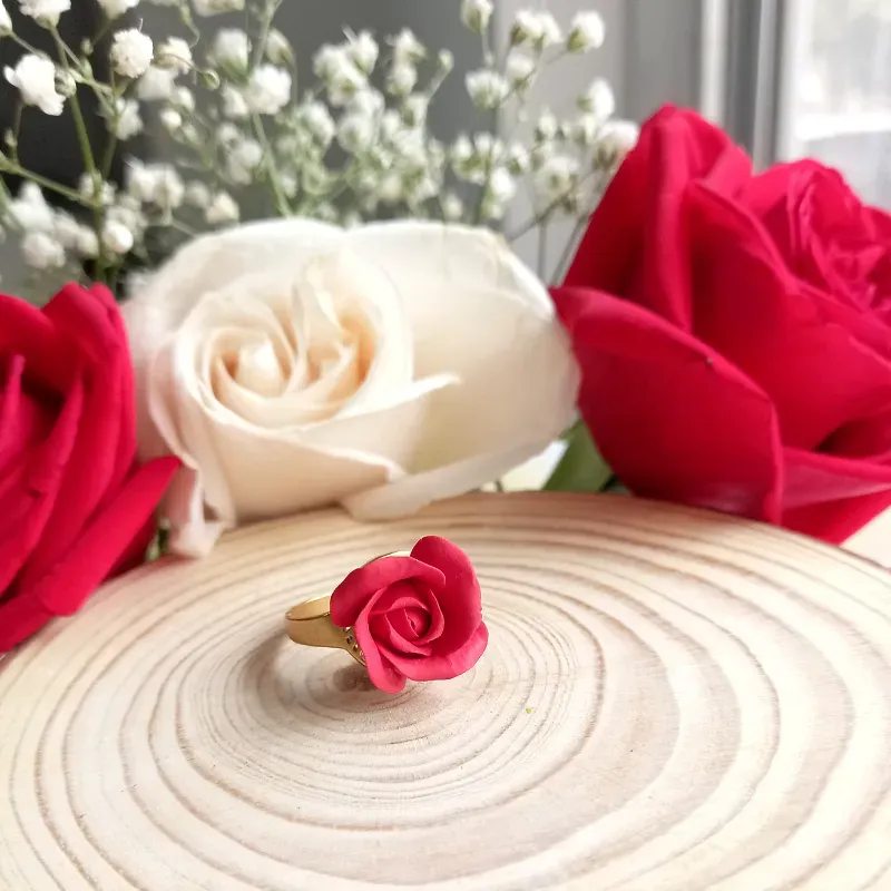 ✨Anillo de Rosa Roja✨